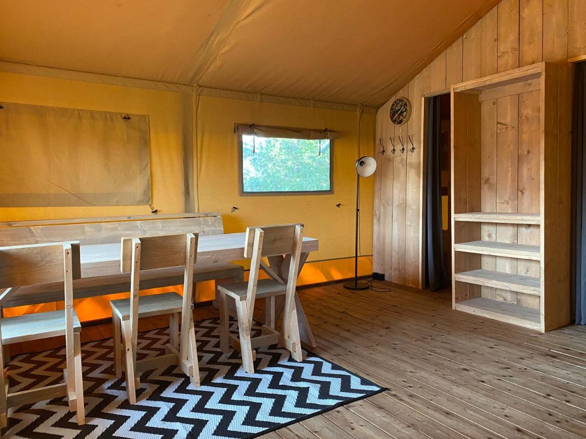 Camping De Vinkenkamp Lieren Exteriör bild