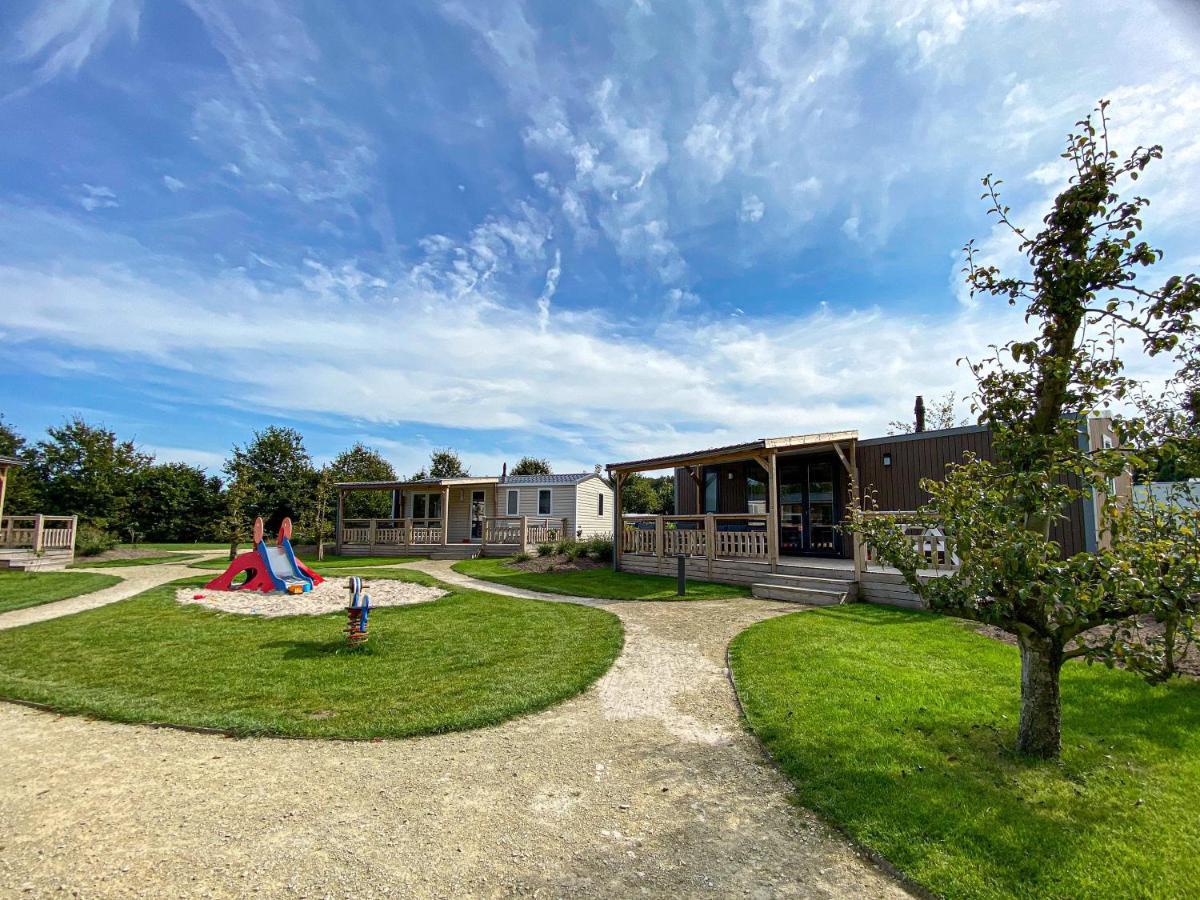 Camping De Vinkenkamp Lieren Exteriör bild