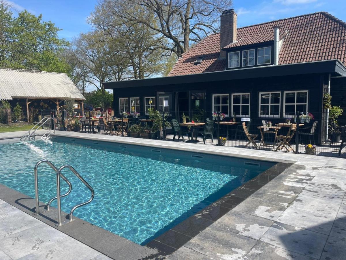 Camping De Vinkenkamp Lieren Exteriör bild