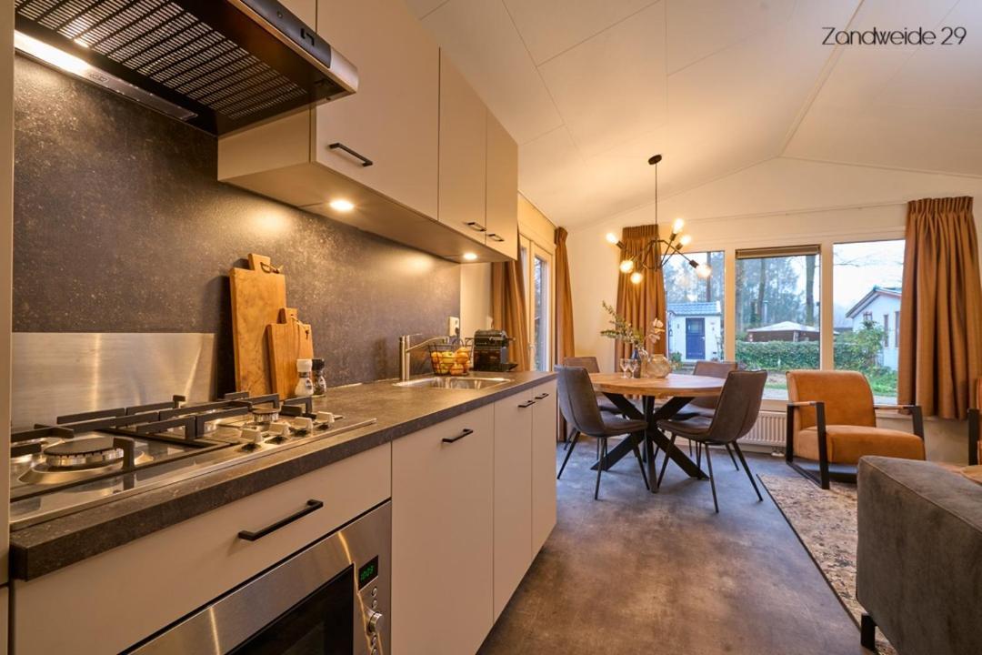 Camping De Vinkenkamp Lieren Exteriör bild
