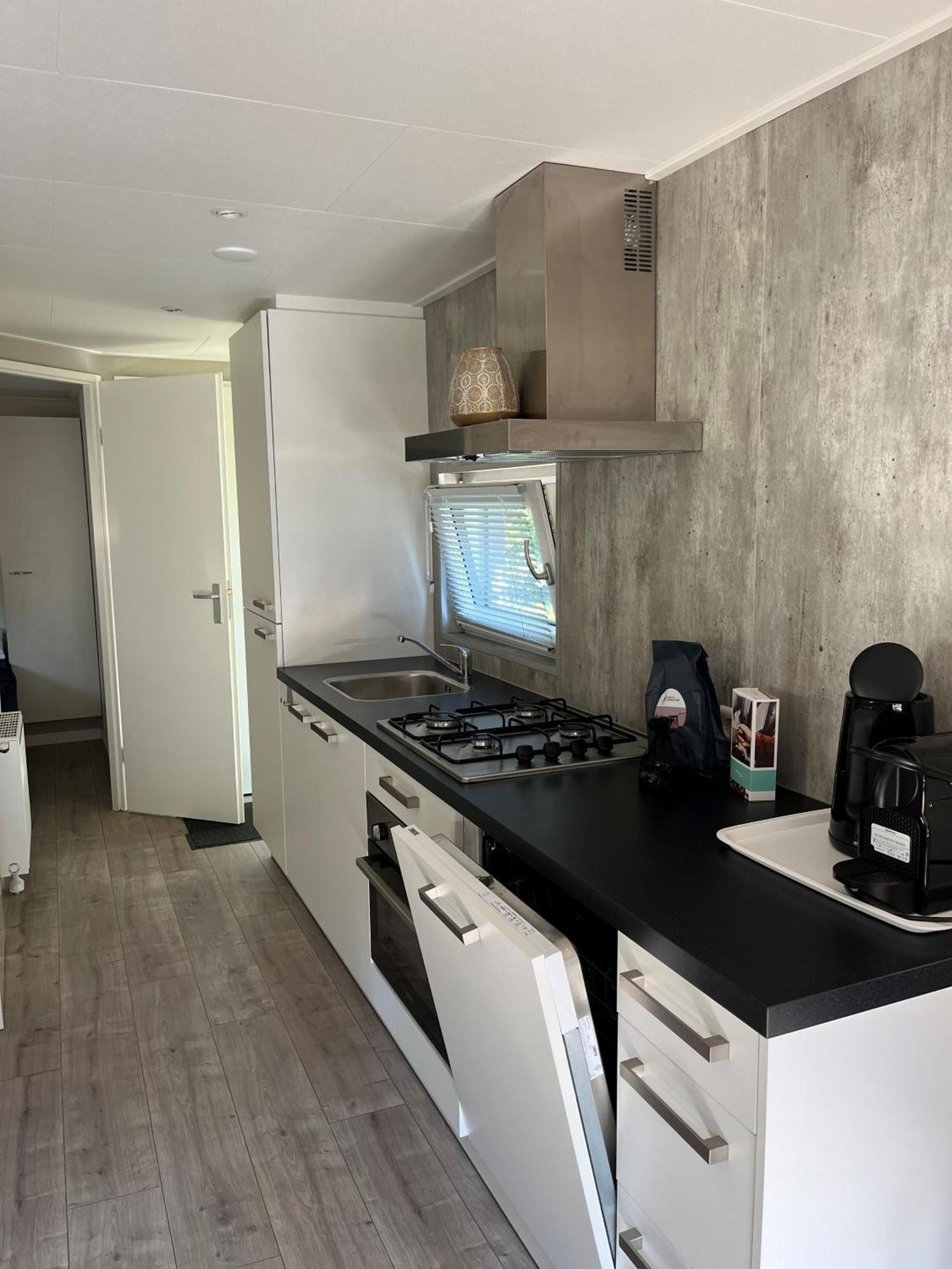 Camping De Vinkenkamp Lieren Exteriör bild